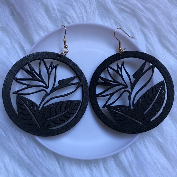 Black wooden floral statement drop earrings - Picture 2 of 3